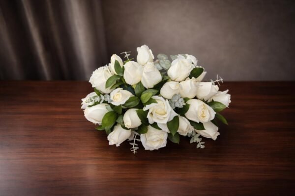 Honra y gratitud (24 rosas)