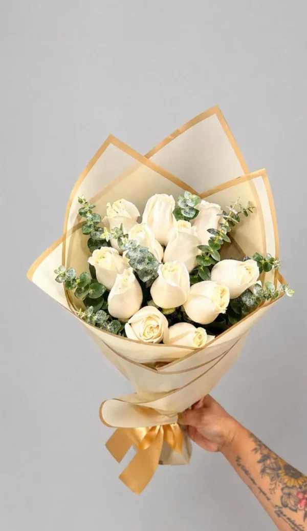 Luz serena (12 rosas)
