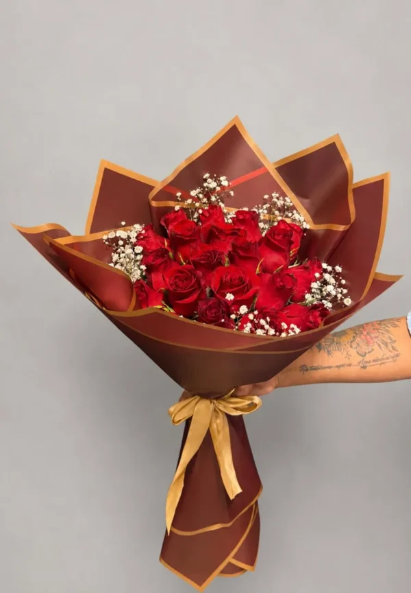 Aura de encanto (24 rosas)