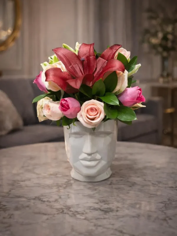 Reyna del día (2 lilis y 15 rosas)