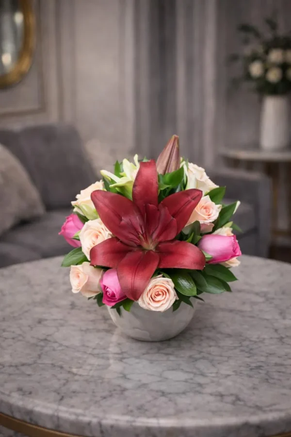 WhatsApp Image 2026-02-24 at 8.00.09 AM Reyna del día (2 lilis y 15 rosas)