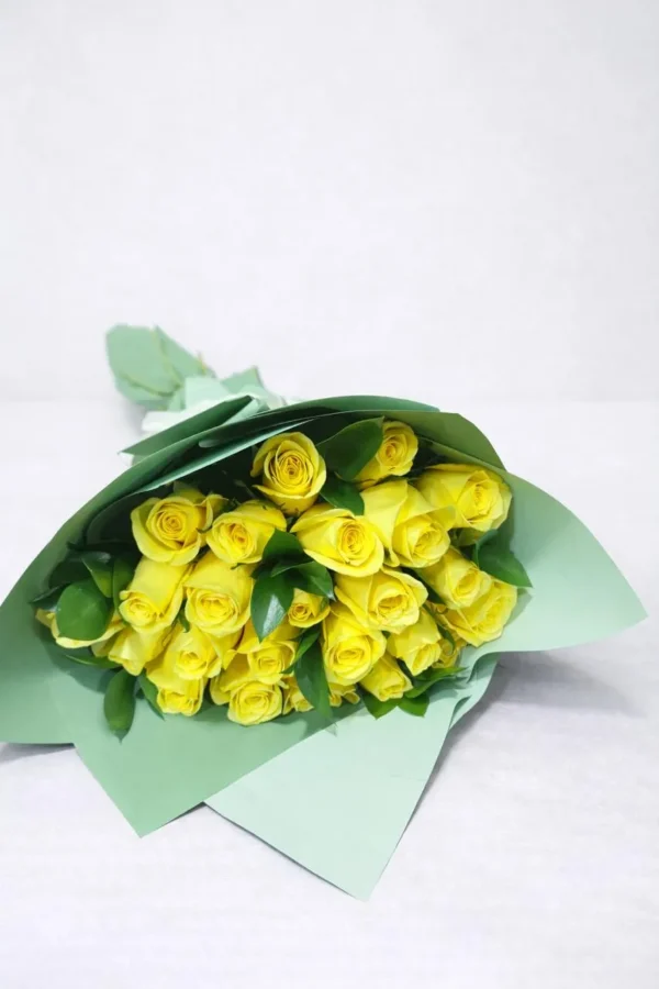 Sol de marzo (24 rosas)