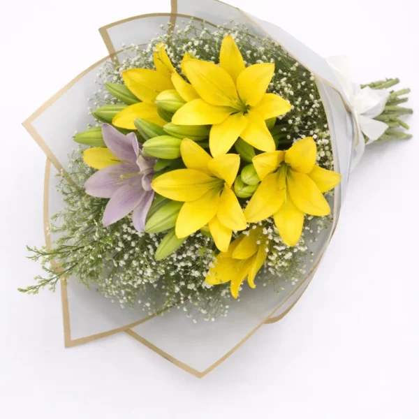 Ramo de 9 lilis amarillas y 1 lili rosa