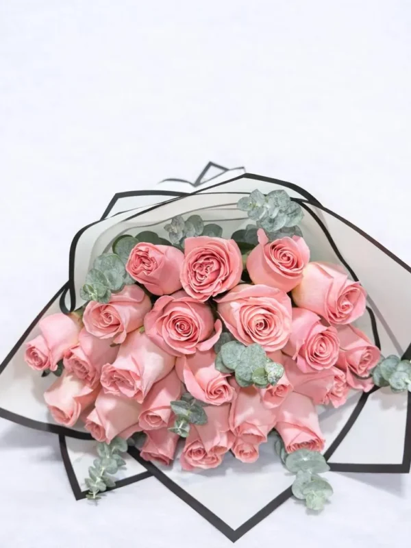 Ramo de 24 rosas hermosas