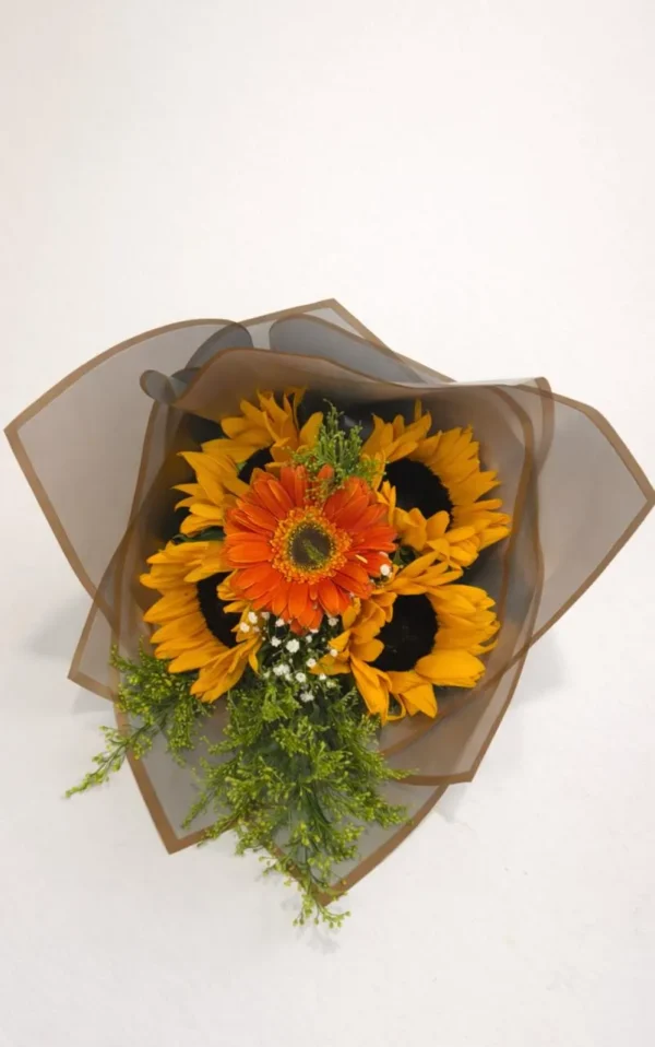 Ramo de 4 Girasoles y 1 Gerbera naranja