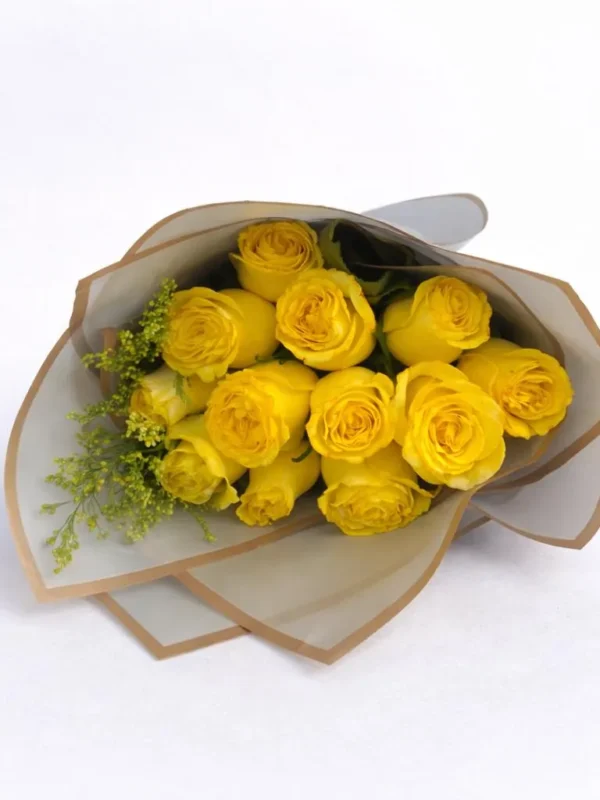 Ramo de 12 rosas amarillas