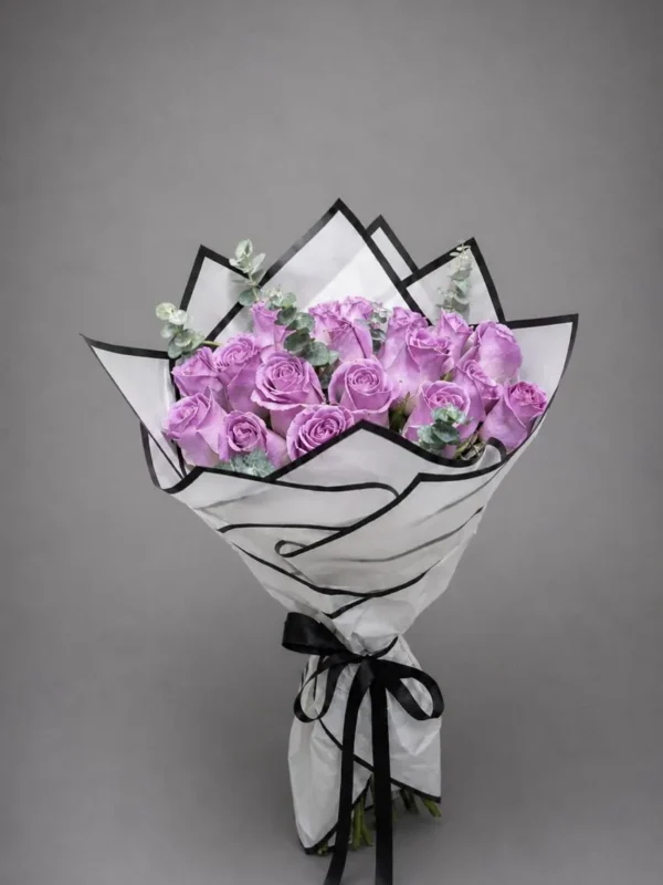 Ramo de 24 rosas lilas